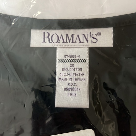 Roaman’s V Neck Style Top. Color: Black. Size: 2X - Picture 2 of 2